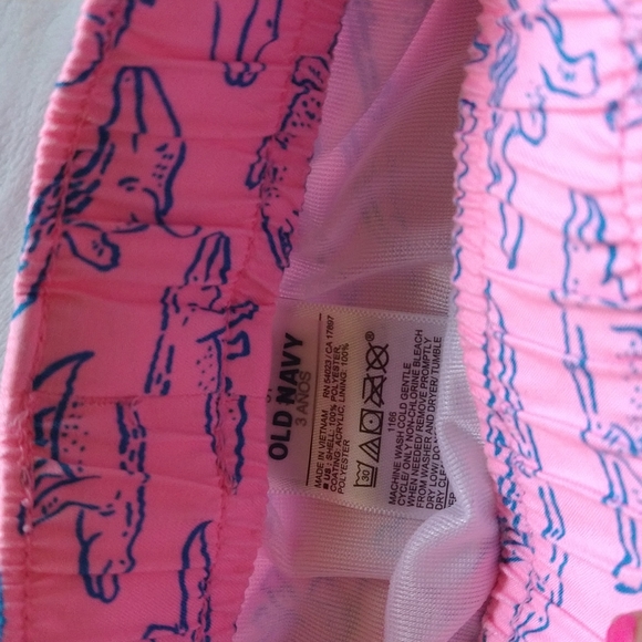 3T: OLD NAVY SWIM TRUNKS - Picture 4 of 8